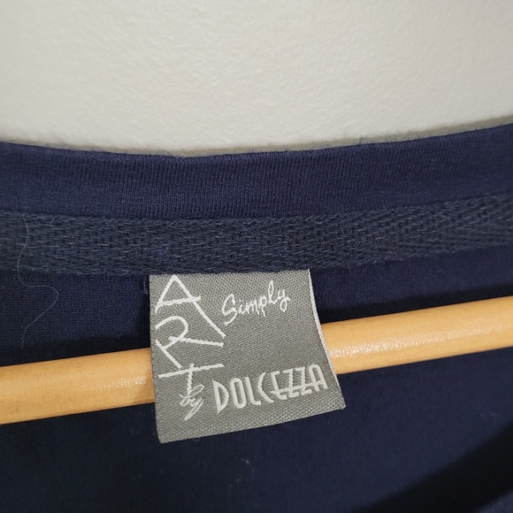 Simply art blue long sleeve artistic tee - Picture 7 of 7